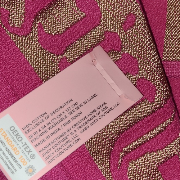 Juicy Couture Fuchsia Towel Set with Gold Accents - Picture 6 of 10
